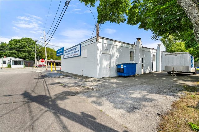 1689 Warwick Avenue, Warwick, RI 02889