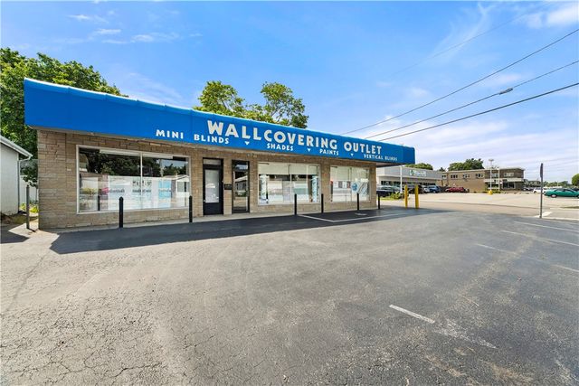 1689 Warwick Avenue, Warwick, RI 02889