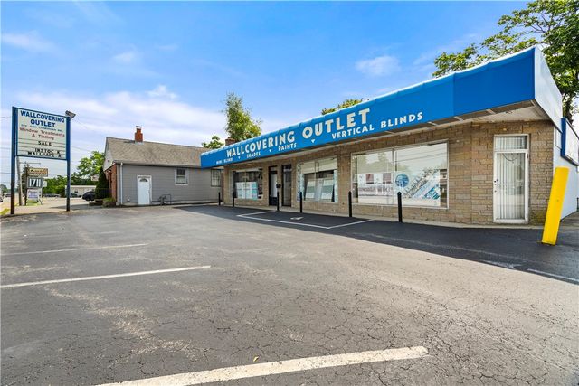 1689 Warwick Avenue, Warwick, RI 02889