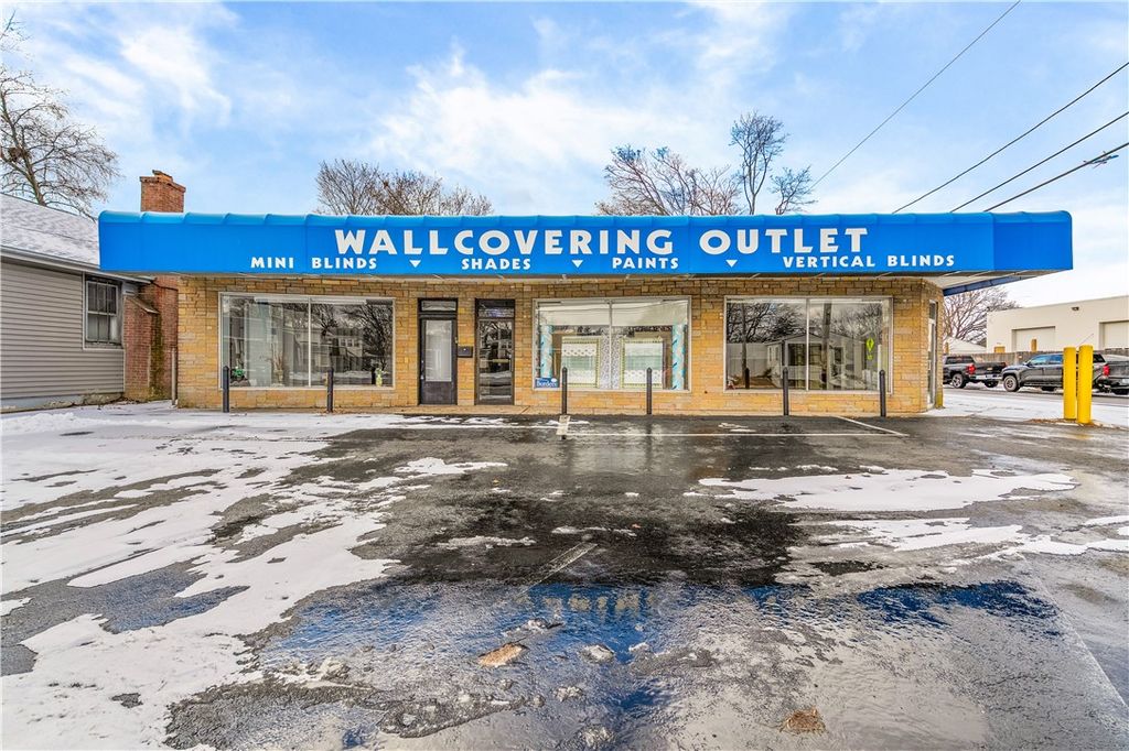 1689 Warwick Avenue, Warwick, RI 02889