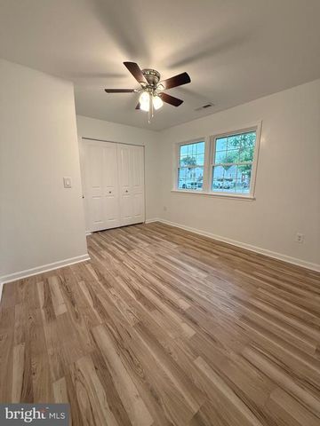 106 STRATFORD AVE, Fredericksburg, VA 22407