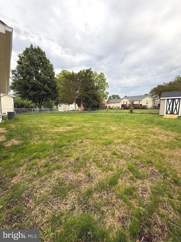 106 STRATFORD AVE, Fredericksburg, VA 22407