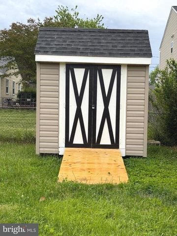 106 STRATFORD AVE, Fredericksburg, VA 22407