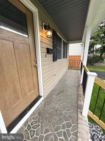 106 STRATFORD AVE, Fredericksburg, VA 22407