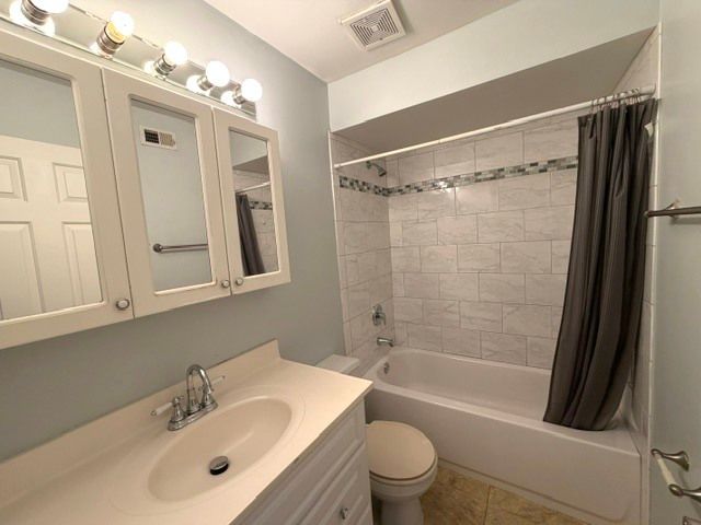 1905 Tall Oaks Drive 1606, Aurora, IL 60505