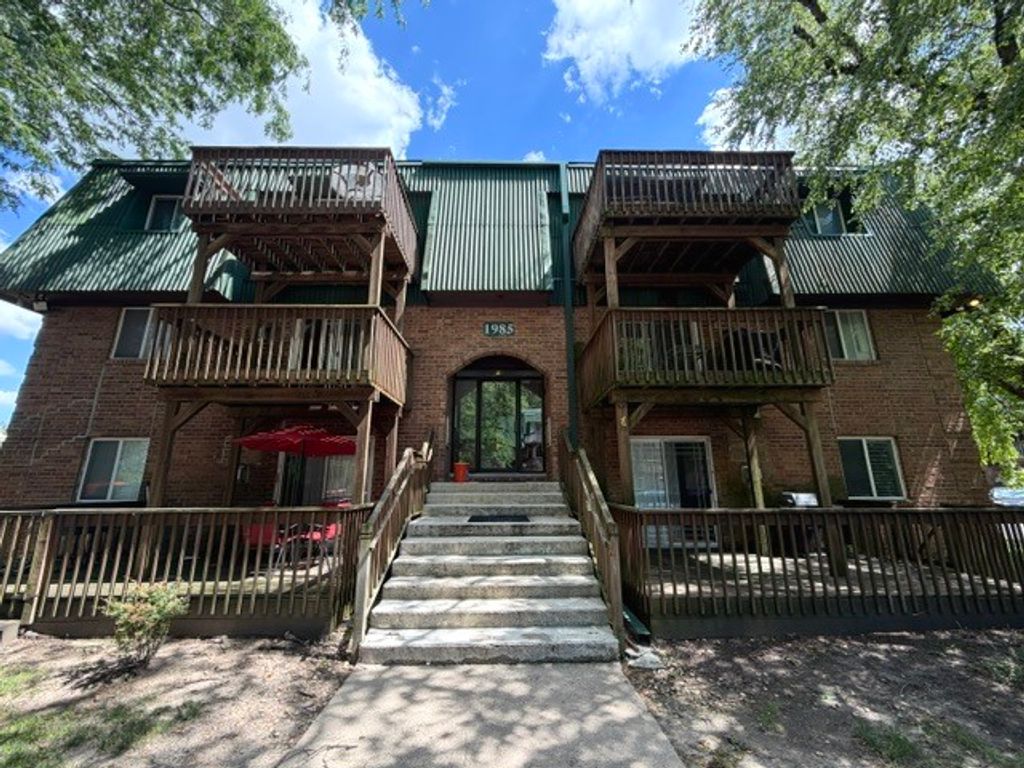 1905 Tall Oaks Drive 1606, Aurora, IL 60505