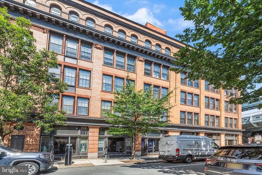 301 RACE ST #201, Philadelphia, PA 19106