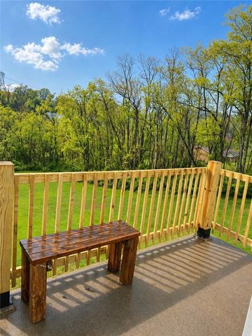 28 Ridge Rd, Jefferson Twp, PA 15021