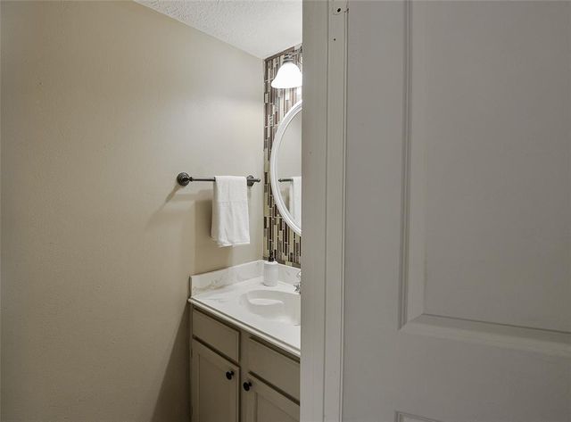 3302 Golden Willow Drive, Kingwood, TX 77339