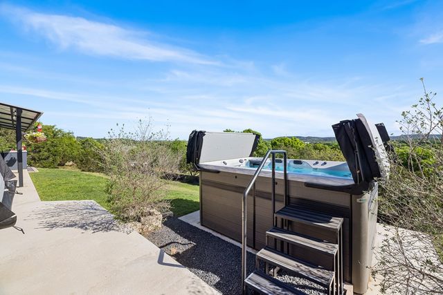 508 Highlands Dr, Kerrville, TX 78028