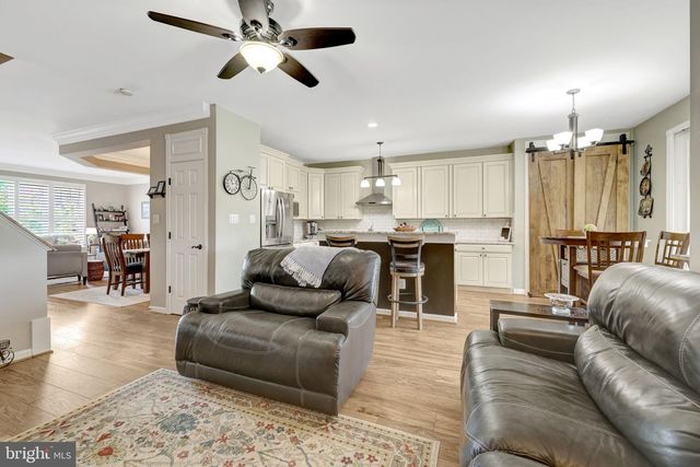 44021 LORDS VALLEY TER, Ashburn, VA 20147