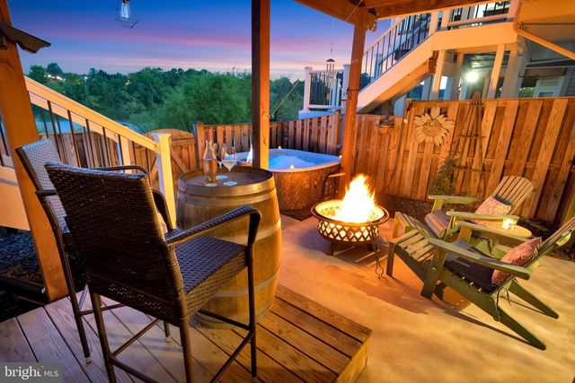 44021 LORDS VALLEY TER, Ashburn, VA 20147