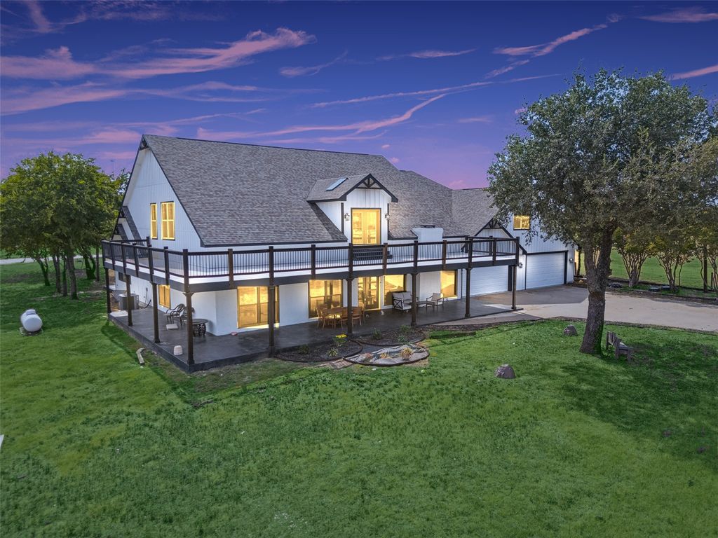 7617 Sky Road, Godley, TX 76044 — exterior