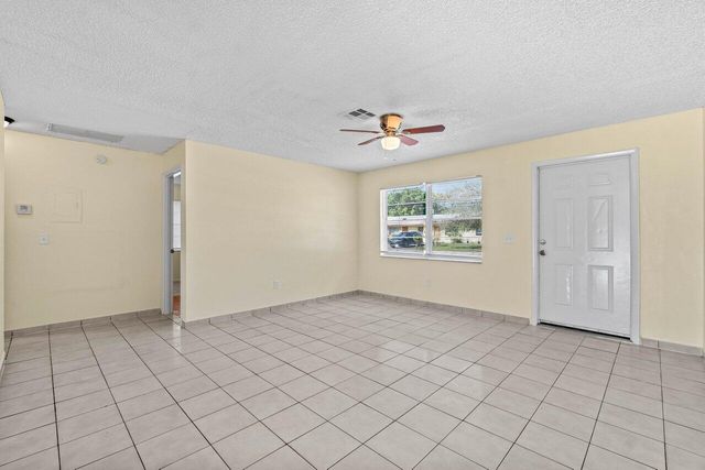 4863 Gulfstream Road, Lake Worth, FL 33460