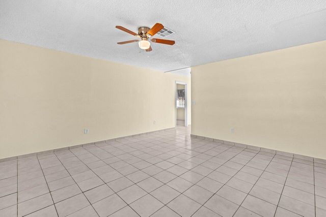 4863 Gulfstream Road, Lake Worth, FL 33460
