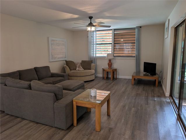 135 WILD PALM DRIVE, Bradenton, FL 34210