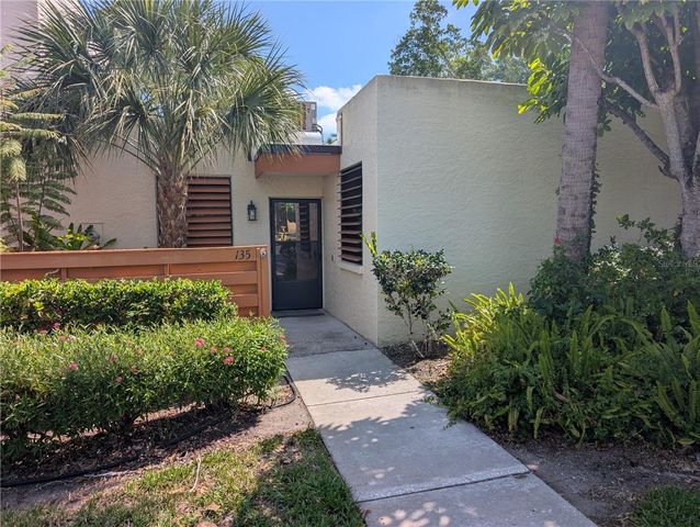135 WILD PALM DRIVE, Bradenton, FL 34210