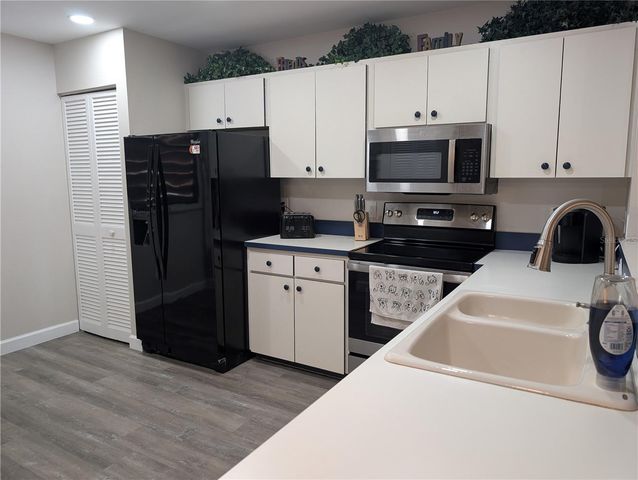135 WILD PALM DRIVE, Bradenton, FL 34210