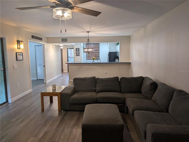 135 WILD PALM DRIVE, Bradenton, FL 34210