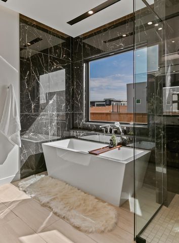 6511 VISTA DEL PRADO, Albuquerque, NM 87120