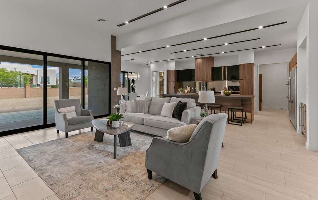 Image 8 of property listing at 6511 VISTA DEL PRADO, Albuquerque, NM 87120