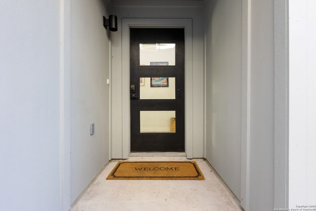 1906 E Crockett, San Antonio, TX 78202