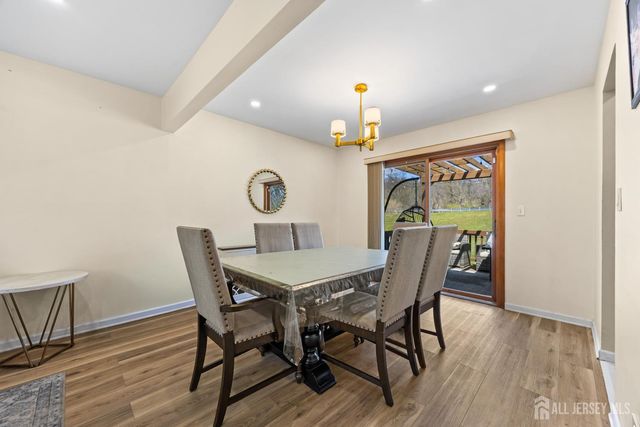 21 Starlit Drive, Middlesex, NJ 08846