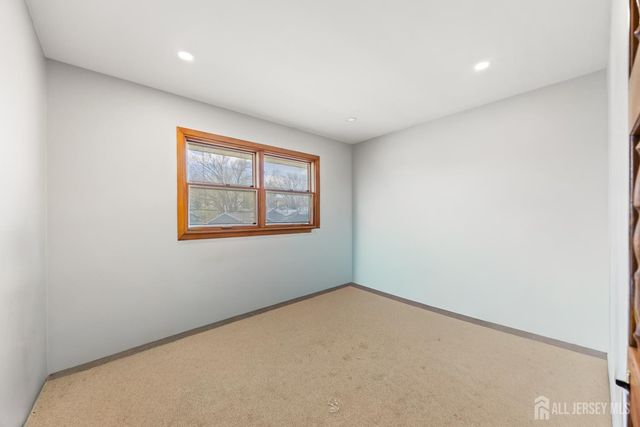 21 Starlit Drive, Middlesex, NJ 08846