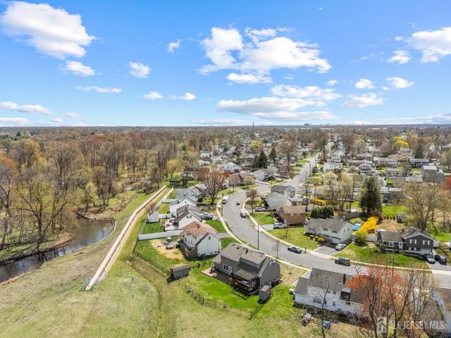 21 Starlit Drive, Middlesex, NJ 08846
