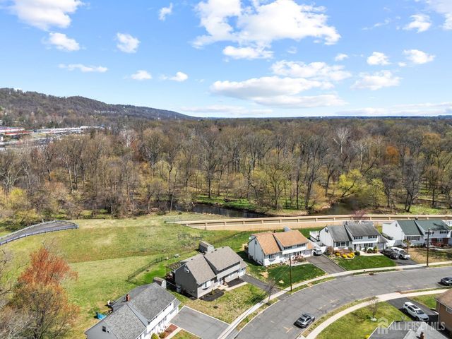 21 Starlit Drive, Middlesex, NJ 08846