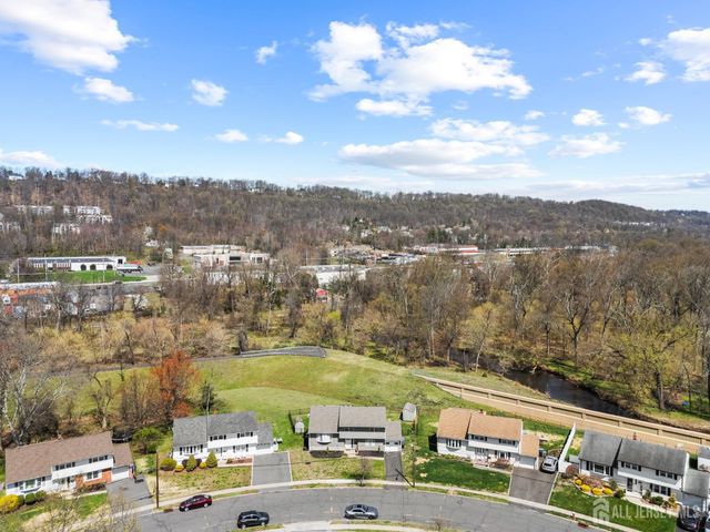 21 Starlit Drive, Middlesex, NJ 08846