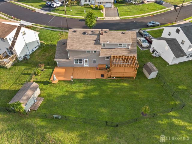 21 Starlit Drive, Middlesex, NJ 08846