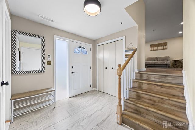 21 Starlit Drive, Middlesex, NJ 08846