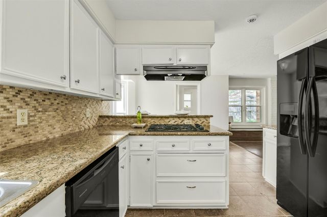 12011 Kirknoll Drive, Houston, TX 77089