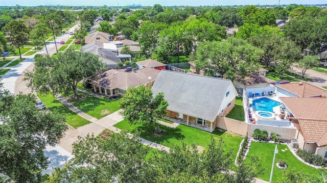 12011 Kirknoll Drive, Houston, TX 77089