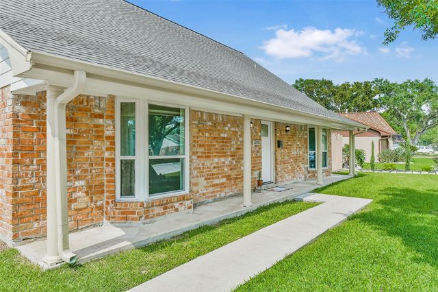 12011 Kirknoll Drive, Houston, TX 77089