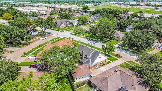 12011 Kirknoll Drive, Houston, TX 77089