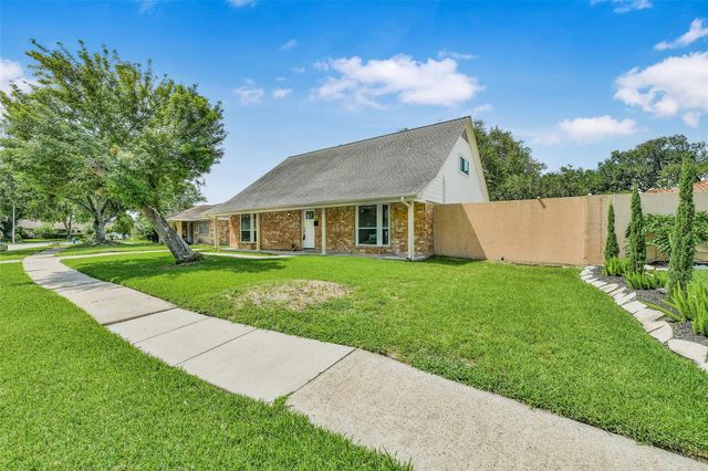 12011 Kirknoll Drive, Houston, TX 77089