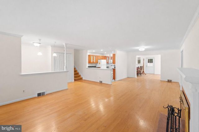 7423 EXMORE ST, Springfield, VA 22150