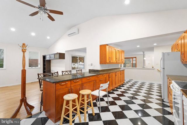 7423 EXMORE ST, Springfield, VA 22150