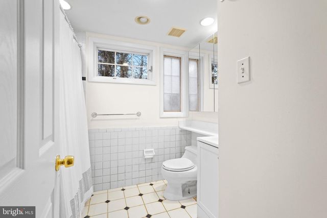 7423 EXMORE ST, Springfield, VA 22150