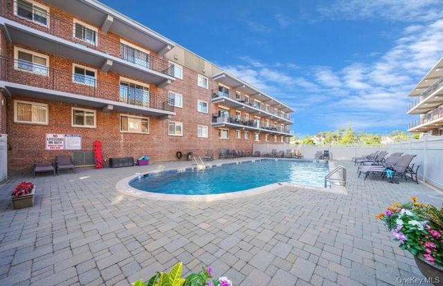 200 Atlantic Avenue 226, Lynbrook, NY 11563