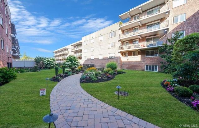 200 Atlantic Avenue 226, Lynbrook, NY 11563