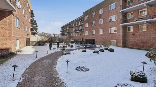 200 Atlantic Avenue 226, Lynbrook, NY 11563