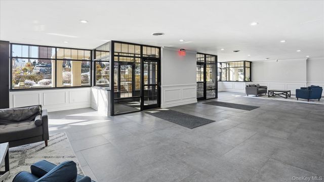 200 Atlantic Avenue 226, Lynbrook, NY 11563