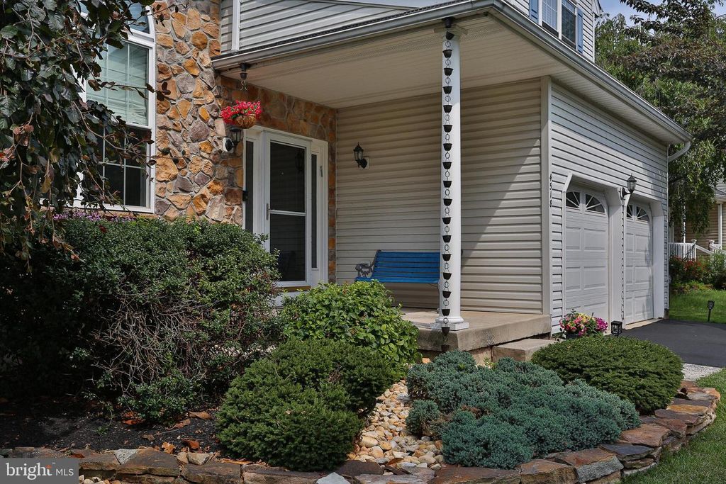 4518 OLD OAK RD, DOYLESTOWN, PA 18902 — photo 3