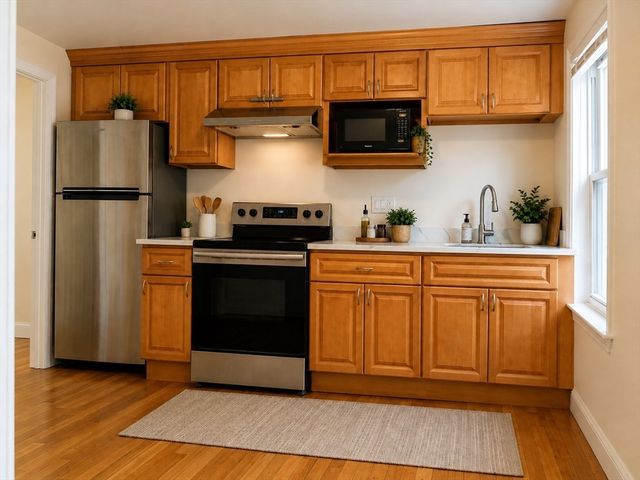 1 Johnny Ct 2, Boston, MA 02111