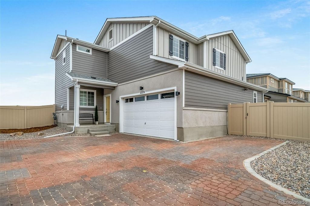 22291 E 38th Place, Aurora, CO 80019