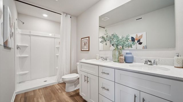 588 N Kimberlite Street, Tiffin, IA 52340