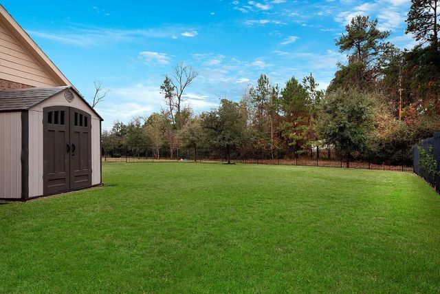 43 Butternut Grove Place, Tomball, TX 77375